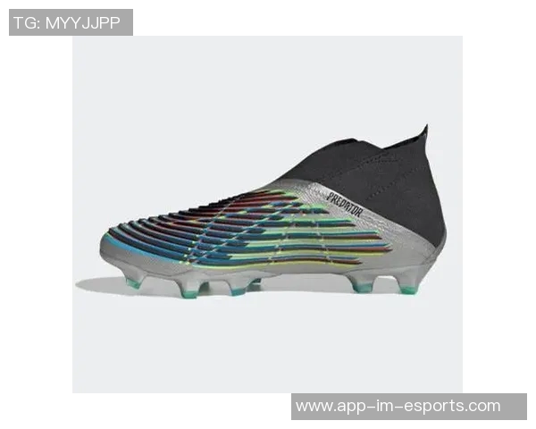 2025年球星推荐最新足球鞋款式汇总 提升场上表现的必备装备