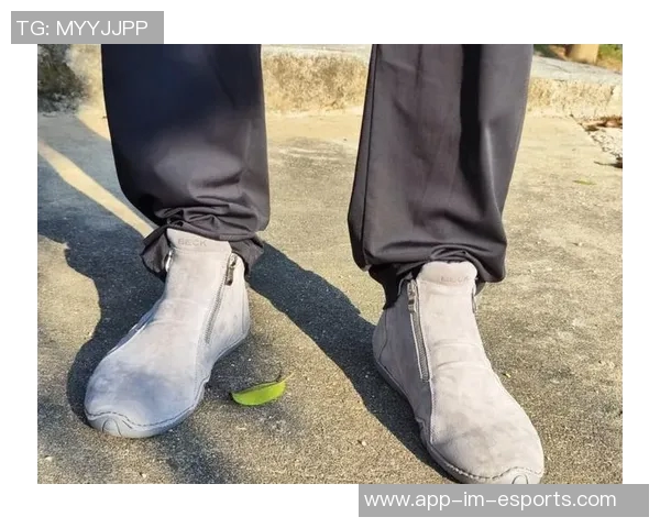 足球球星私下常穿鞋款揭秘舒适与时尚并存的日常之选